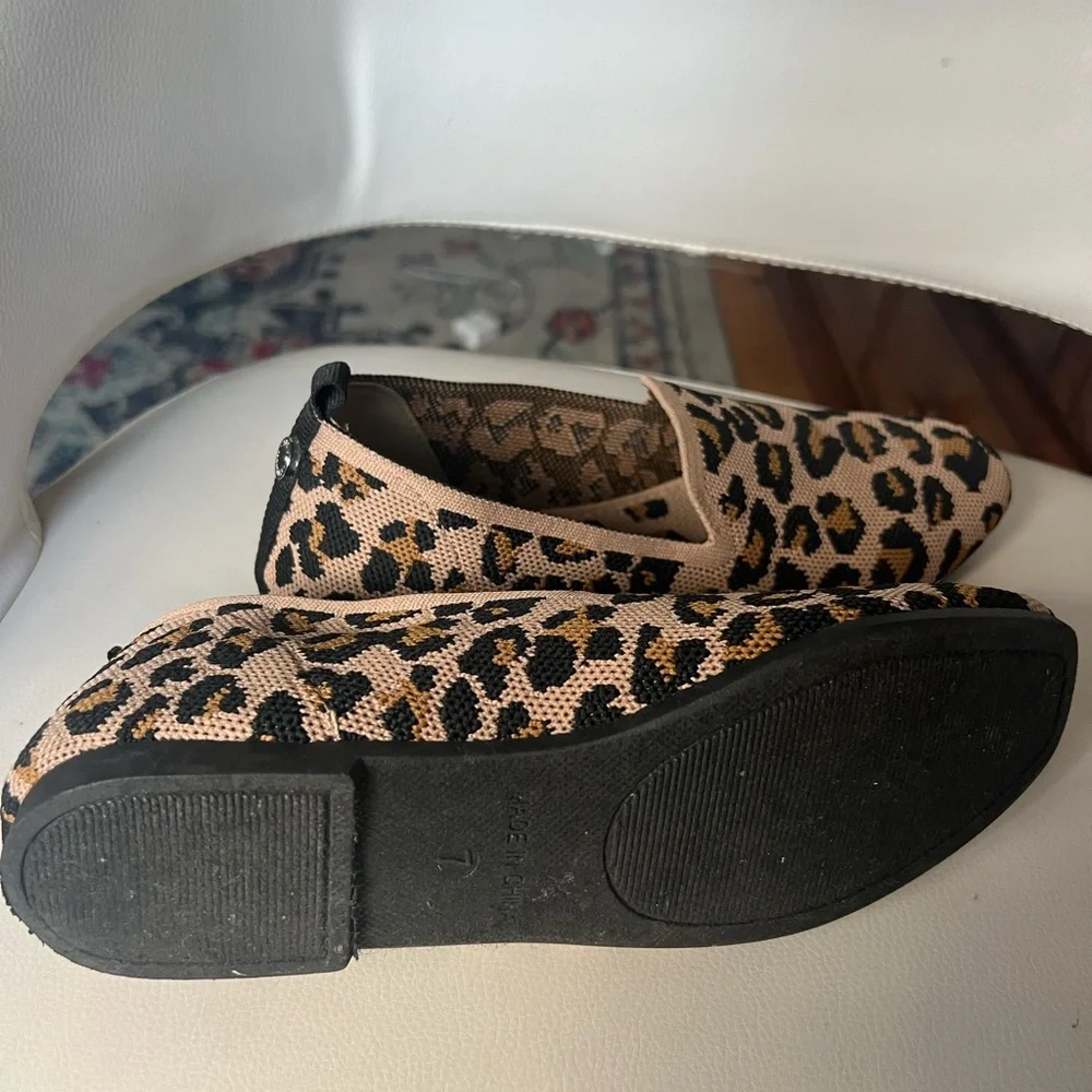 Steve Madden Tan and Black Leopard Flats - Picture 4 of 5